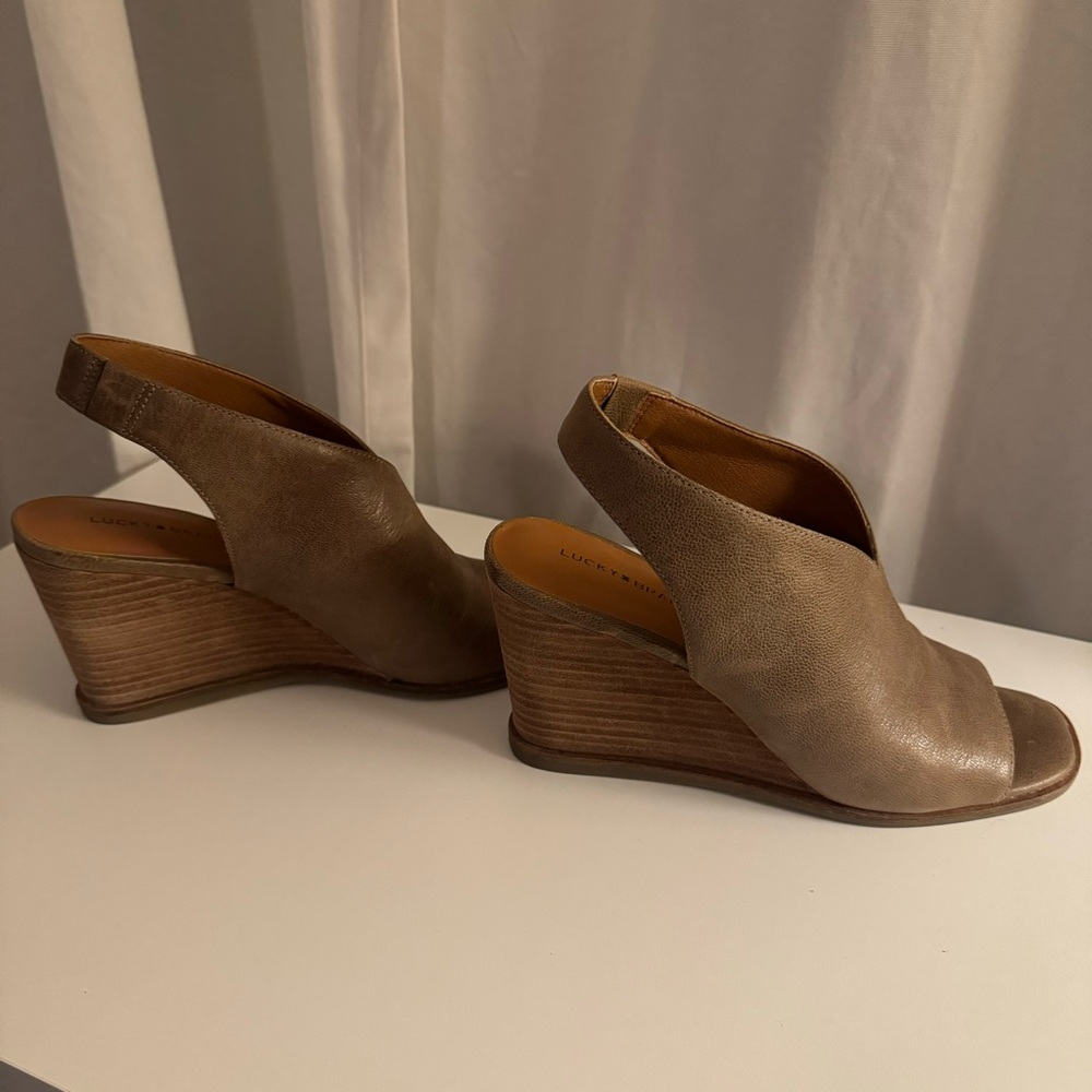 Lucky Brand Lordyn Slingback Wedge - 8 - Picture 1 of 9
